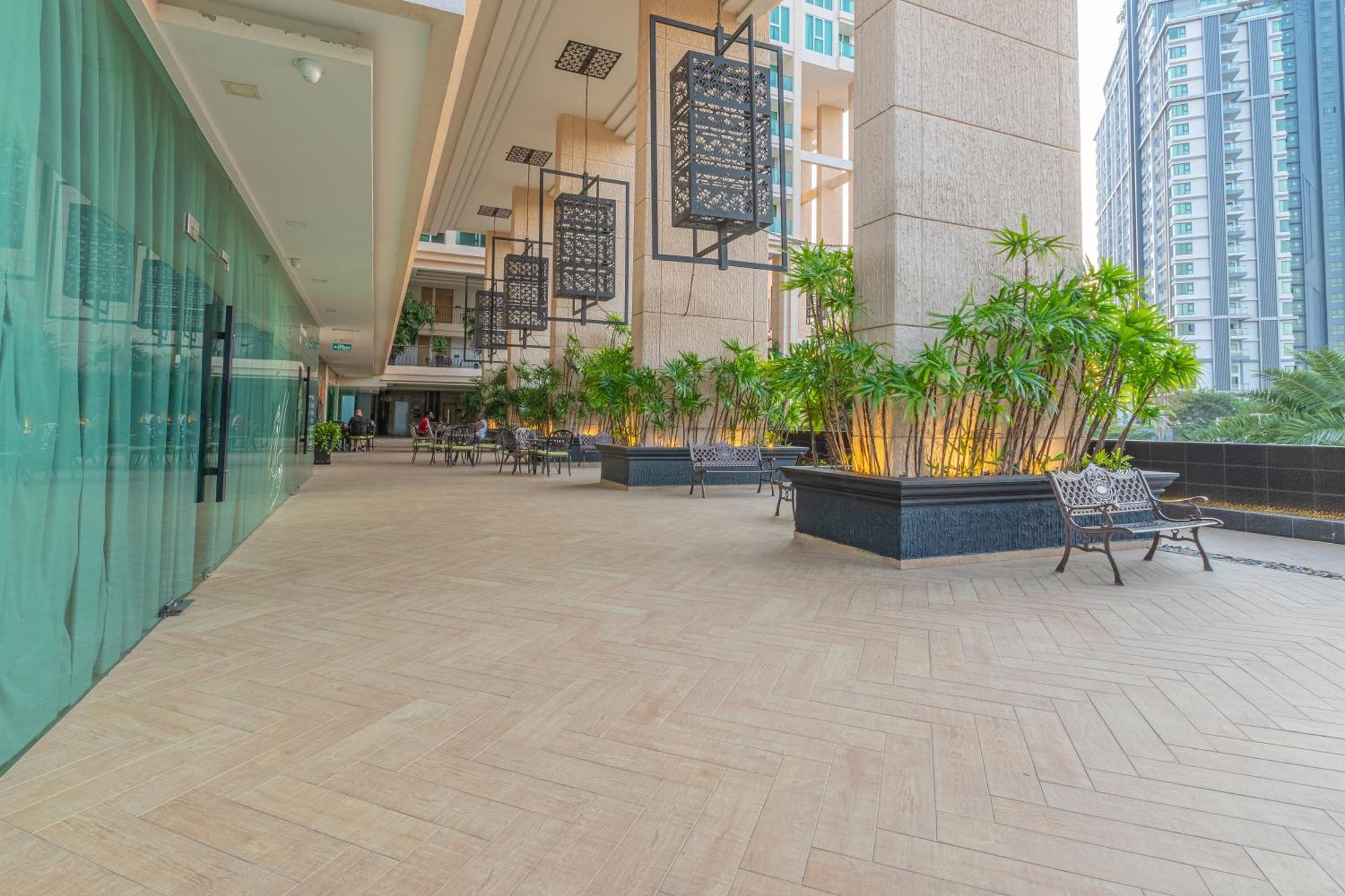 City Garden Tower By Pattaya Holiday 外观 照片